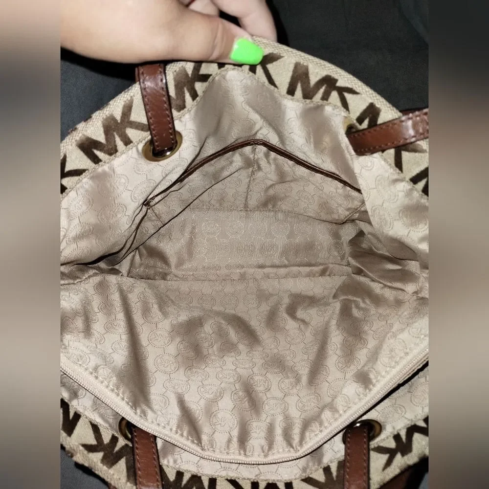 Michael Kors Jet Set Monogram Tote